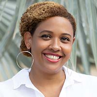 Tami Navarro portrait Photo Nicole Y. Canegata